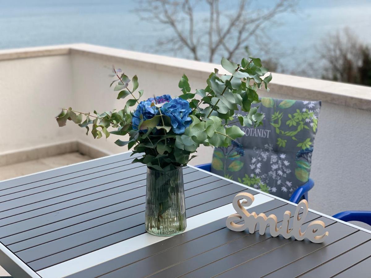 Apartman Near The Beach, With Terraces And Seaview At House B.