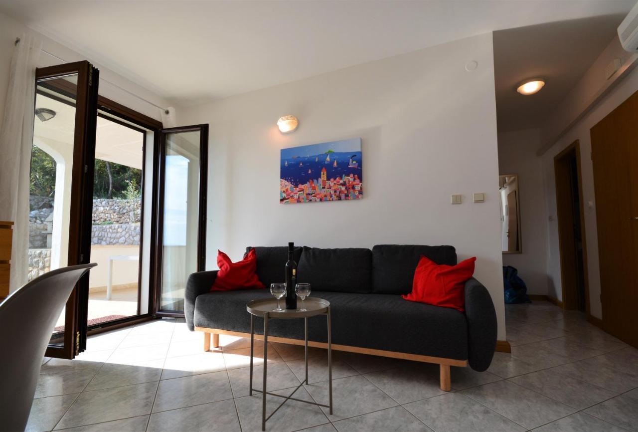 Near The Beach, With Terraces And Seaview At House B. Apartman Mošćenička Draga