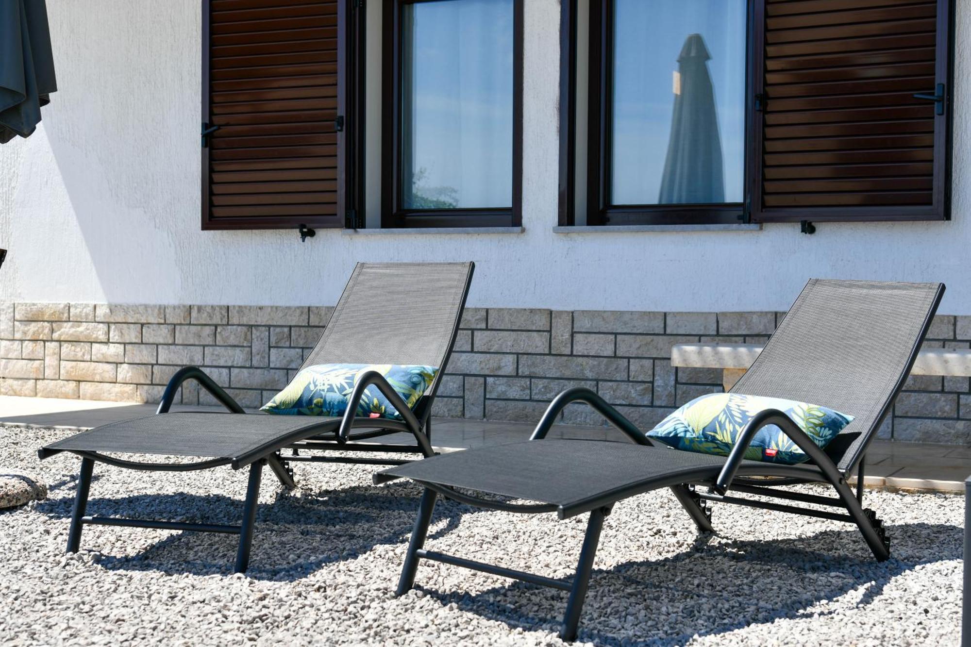 Near The Beach, With Terraces And Seaview At House B. Apartment Mošćenička Draga